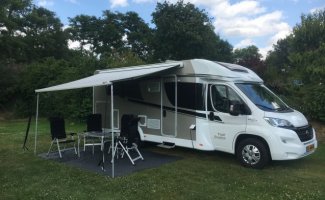 Carado 4 pers. Rent a Carado camper in Sprundel? From €139 per day - Goboony