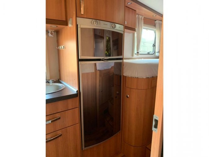 Hymer Exclusive Line T674 2xAirco, Hydr. Levelsyst.  foto: 18