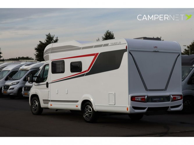 LMC Tourer lift H630 | Nieuw uit voorraad leverbaar | Automaat | Hefbed | Frans bed |