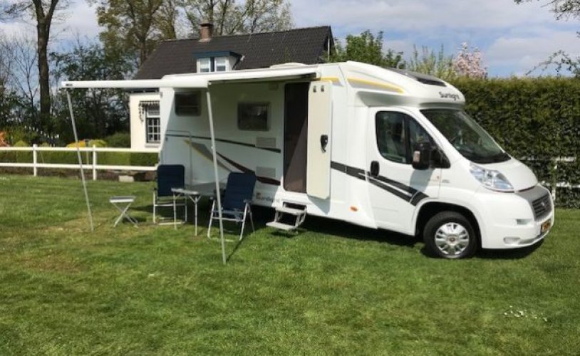 Sunlight 3 pers. Rent a Sunlight camper in Nieuwleusen? From €91 pd - Goboony photo: 0