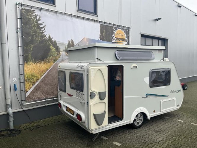 Trigano Silver Edition 310 GROOT BED-TOILET-MOVER  foto: 1