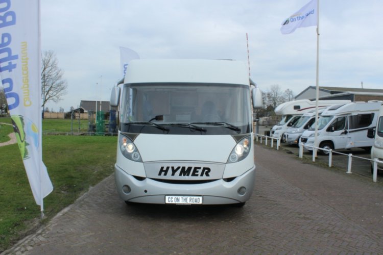 Hymer B 518 CL Integral, 2.3 MultiJet. 130 HP, Lift-down bed, Fixed rear bed, Garage, L. Seating, 2 Swivel chairs, etc. Bj. 2011 Marum photo: 1