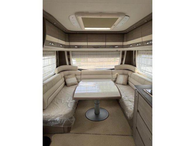 Dethleffs Exclusiv 760 DR 2019 | Queensbed | Airco  foto: 7