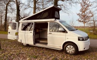 Volkswagen 4 pers. Volkswagen camper huren in Utrecht? Vanaf € 85 p.d. - Goboony