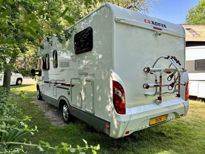 Adria Matrix Axess M 680 SL |lengtebedden + hefbed  foto: 23