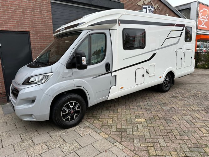 Hymer Exsis T 580 Automaat 9G! Vol opties! 180pk! Oven! foto: 7