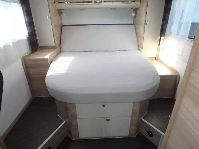 Adria Matrix Axess 670 SC EILANDBEN MET HEFBED  foto: 18