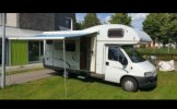 Hymer 6 pers. Rent a Hymer motorhome in Numansdorp? From € 91 pd - Goboony photo: 3