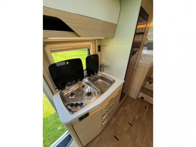 Hymer BMC-I 580 177 PK Lengte bedden + hefbed  foto: 12