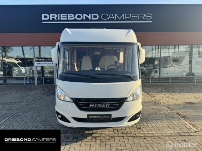 Hymer B678 DL Enkele Bedden Hefbed Zonnepanelen Grote Garage foto: 1