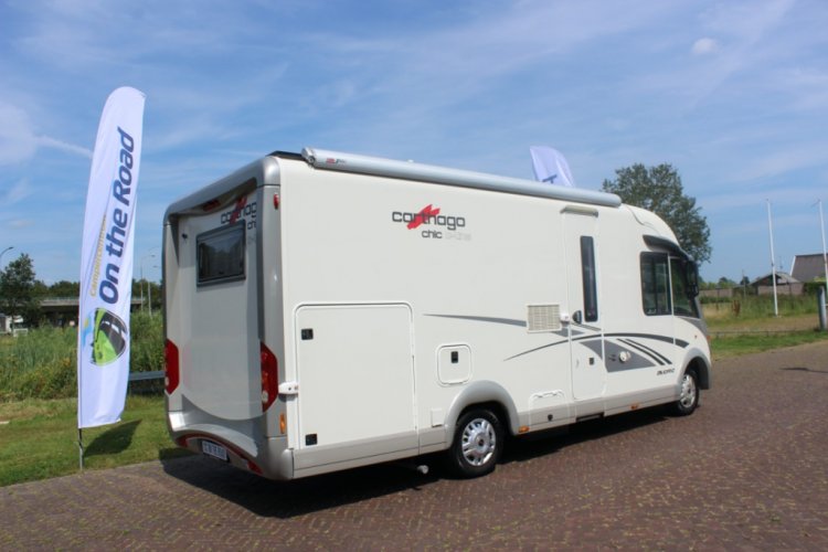 Carthago 4.2  Integraal 2.3 M-jet 148 PK, Alko chassis light, Motor-airco, Hefbed & dwarsbed, Garage, Draaistoelen voor, L zit, zij-zit, etc. Marum (Groningen) foto: 33