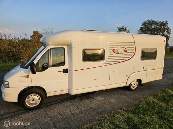 LMC LIBERTY 6600 TI Half-integraal enkele bedden ☆2X Airco☆ foto: 5