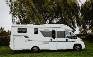 Adria Mobil 5 pers. Rent Adria Mobil motorhome in Putten? From € 188 pd - Goboony