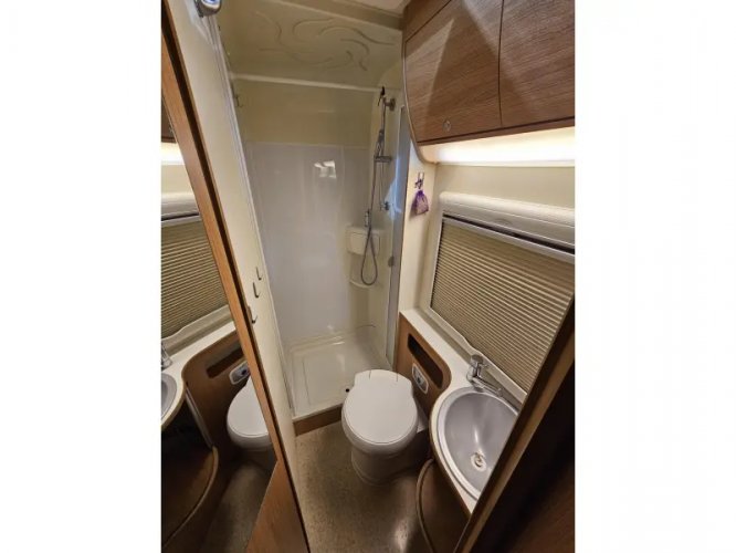 Adria Vision I 677 SP Automaat met 160 pk !!!  foto: 18