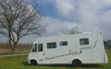 Bavière 4 pers. Louer un camping-car Bavaria à Haps À partir de 101 € pj - Goboony photo : 0