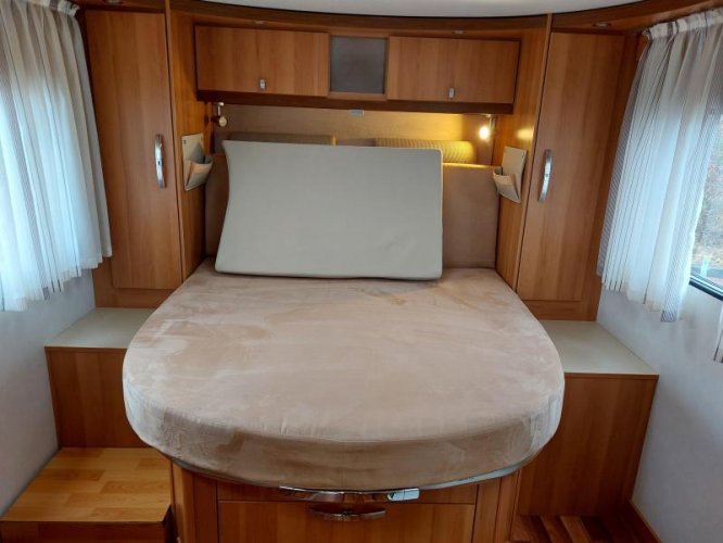 Hymer Bianco Line 698 CL - QUEENSBED - ALMELO 