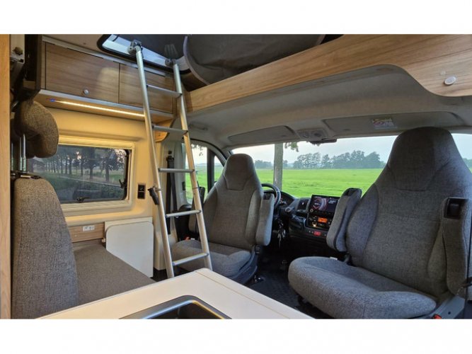 Hymer Yosemite 600 * lengtebedden * 4P * 6M foto: 10