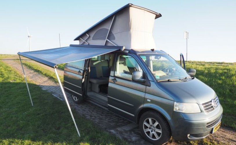 Volkswagen 4 pers. Rent a Volkswagen camper in Amsterdam? From € 91 pd - Goboony photo: 0