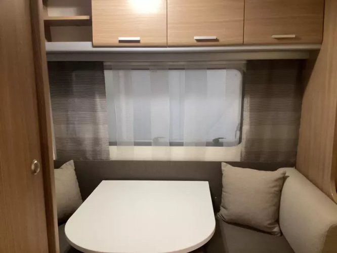 Adria Aviva 390 PS voortent 