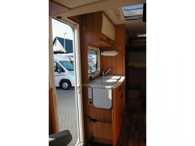 Hymer Exsis-I 504 EX Dwarsbed, XXL Garage  foto: 9