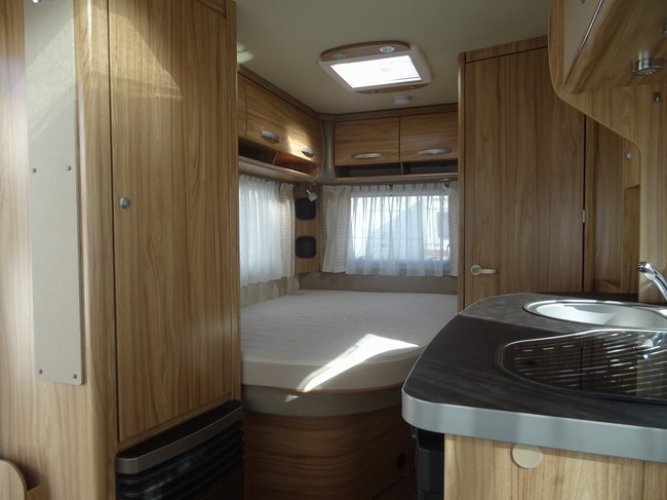 Eriba Nova Light 465 Delight CARAVAN DEALS foto: 10