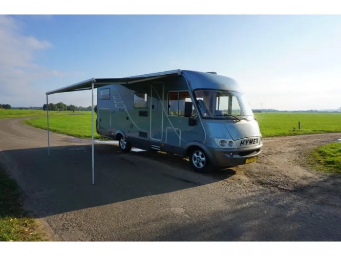 Hymer B674 