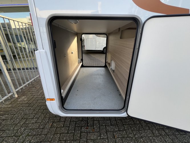 Bürstner Travel Van 620 HARMONY ENKELE BEDDEN ZONNEPANEEL foto: 22