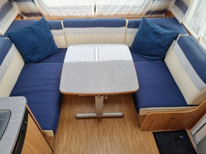 Dethleffs Camper Style 450 DB - Mover - Voortent -  foto: 5