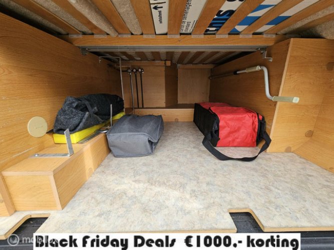 Pössl 2 Win buscamper 2.8JTD ☆Draaistoelen-Vast bed-128pk☆ foto: 20