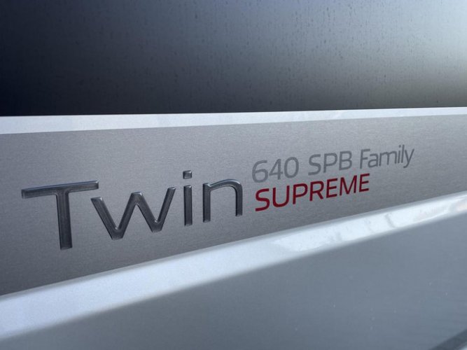 Adria Twin Supreme 640 SPB Family- 4 vaste slaapplaa foto: 6