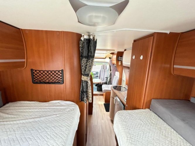 Chausson Welcome 95 enkele-bedden/2009/Airco  foto: 7