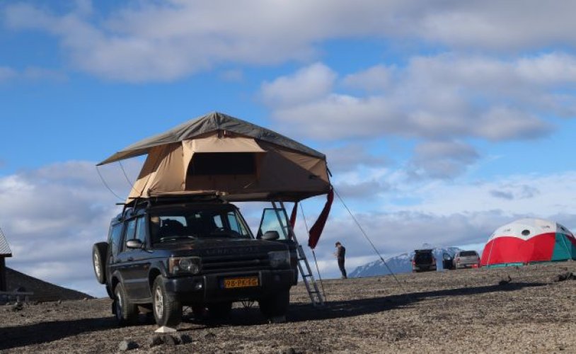 Land Rover 2 pers. Land Rover camper huren in Assen? Vanaf € 72 p.d. - Goboony