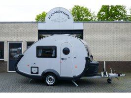 T@B 320 RS Nieuwe Caravan **Luifel/Fietsendrager/Porta Portti/Truma/Stabilisator/Compressor Koelkast/Rollo/Diverse Opties/Nieuwe Car