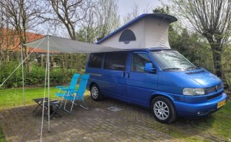 Volkswagen 4 pers. Louer un camping-car Volkswagen à Etten-Leur ? À partir de 65 € par personne - Goboony