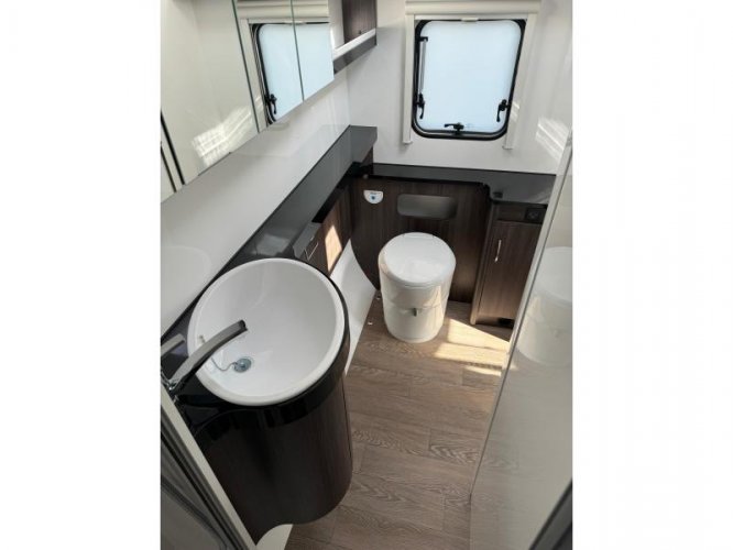 Hobby Prestige 660 WFC 2025 | Grote badkamer  foto: 19