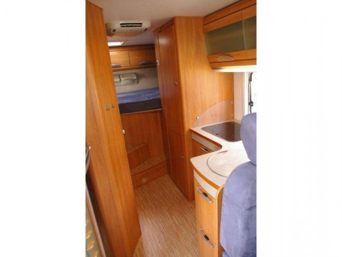 Hymer Tramp 664 SL Dwarsbed, XXL Garage  foto: 10