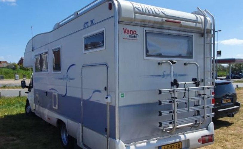 Ford 6 Pers. Einen Ford-Camper in Goes mieten? Ab 109 € pro Tag – Goboony-Foto: 1