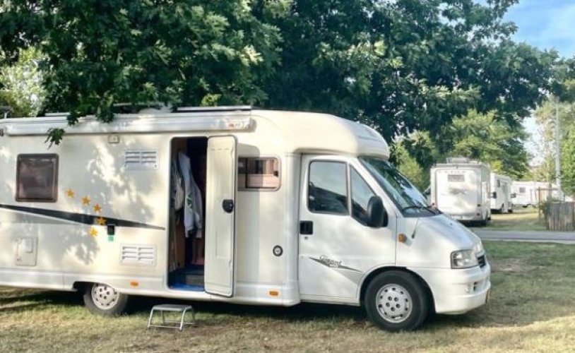 Fiat 4 pers. Louer un camping-car Fiat à Zieuwent? À partir de 91 € pj - Goboony photo : 0
