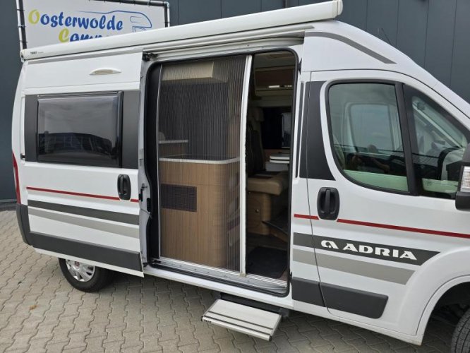 Adria Twin 540 Vastbed EURO6 5,4m lang 