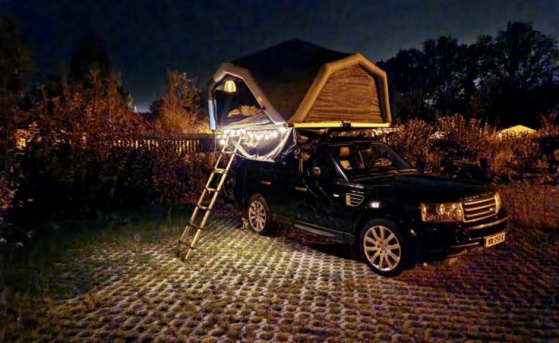 Land Rover 2 pers. Land Rover camper huren in Rhenen? Vanaf € 64 p.d. - Goboony foto: 1