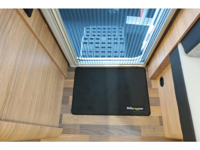 Weinsberg CaraOne Edition HOT 480 EU VLOERVERWARMING+ BED212CM  foto: 16