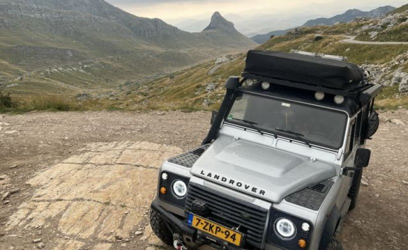Land Rover 6 pers. Rent a Land Rover camper in Amstelveen? From € 125 pd - Goboony photo: 1