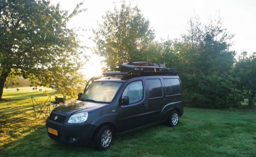 Fiat 2 pers. Rent a Fiat camper in The Hague? From € 64 pd - Goboony photo: 0