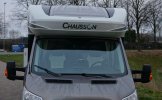 Chausson 4 pers. Rent a Chausson motorhome in Malden? From € 121 pd - Goboony photo: 2
