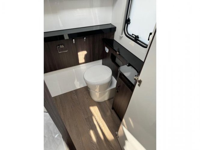 Hobby Prestige 660 WFC 2025 | Grote badkamer  foto: 18