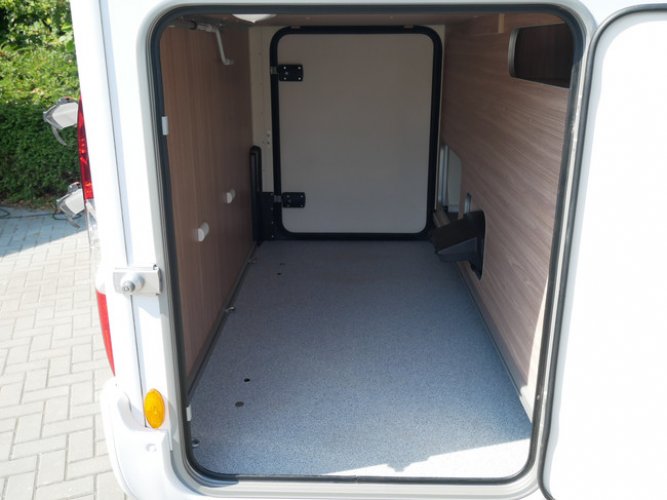 Bürstner Travel Van T 620G, 30' Years Edition, Lengtebedden, XL Garage!! foto: 20