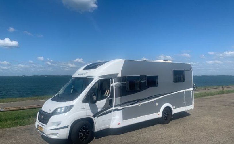 Other 4 pers. Rent a Sunlight T69L motorhome in Olst? From €133 pd - Goboony