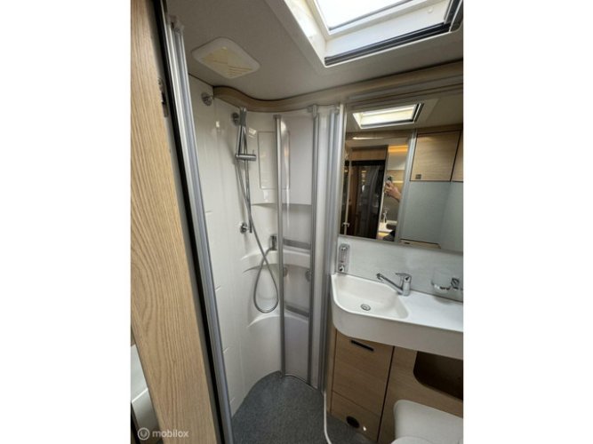 Hymer B MC-T 580 177PK Automaat Enkele Bedden Silver Line Lithium Luifel foto: 17