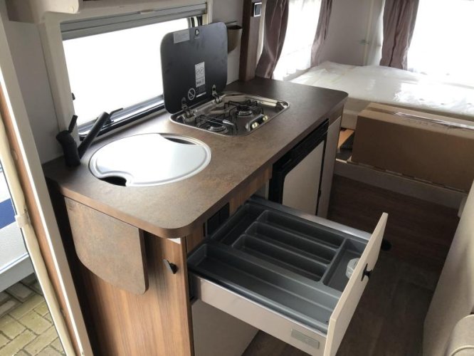 Eriba Touring 550 Inclusief mover*  foto: 7