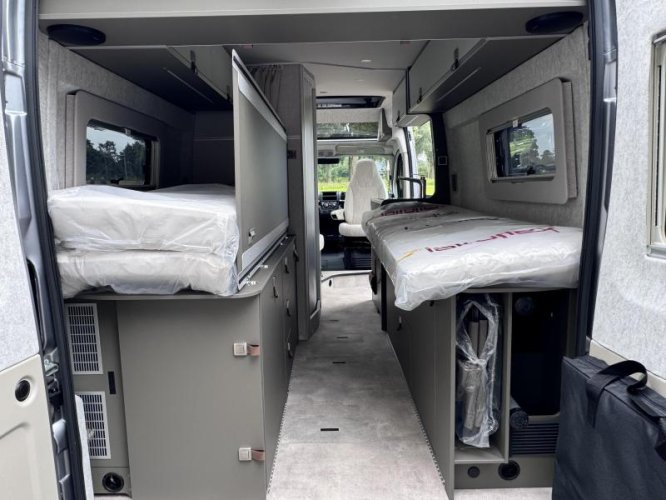 Hymer Yosemite -lengtebed-dieselkachel  foto: 12